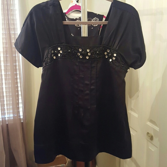 Tops - Black satiny top