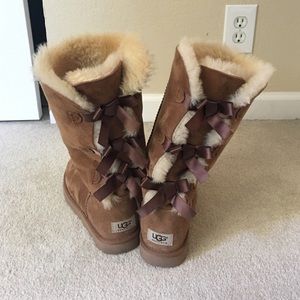 uggs with bows and diamonds uggs with bows and diamonds