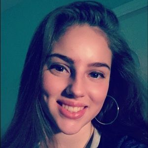 Meet your Posher, Brooke