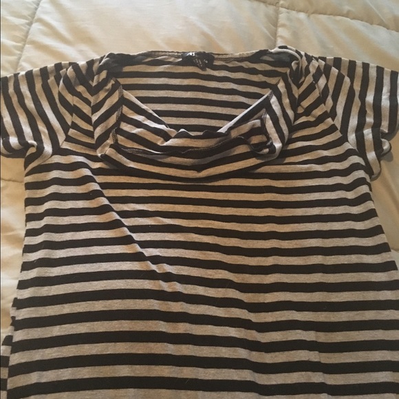 Gray/black striped tunic - Picture 3 of 3