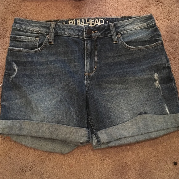 bullhead never worn size 5 jean shorts
