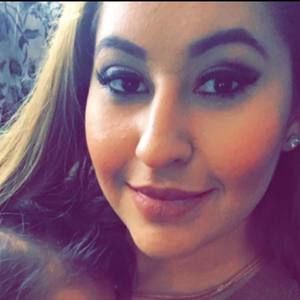 Meet your Posher, Raquel