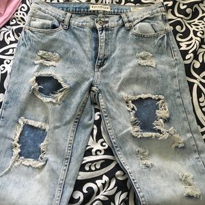 Bullhead Skinny Boyfriend Jeans