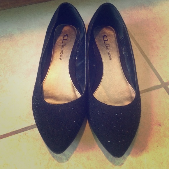 CL by Laundry Black Pointed Toe Flats