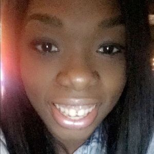 Meet your Posher, Ariel