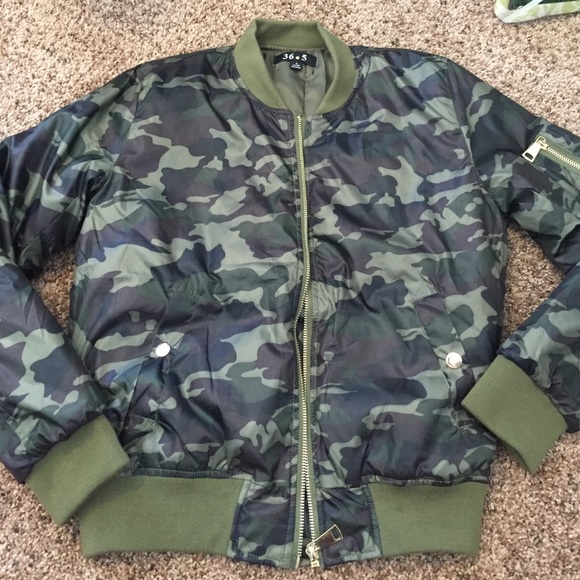 Camo bomber jacket