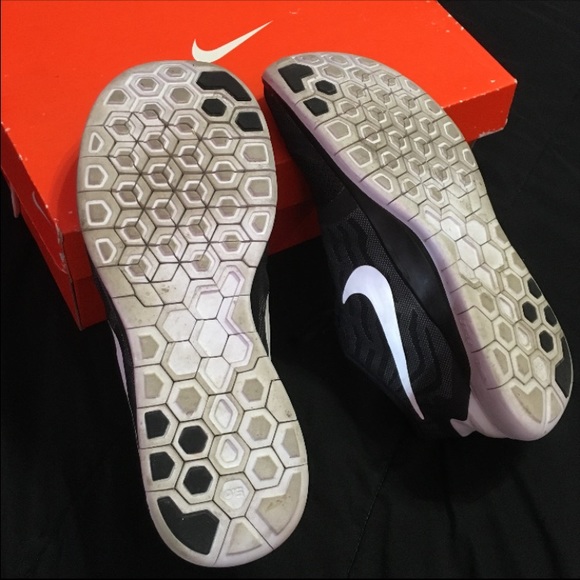 ❌Sold❌ Men's Nike Free 5.0 running shoes - Picture 4 of 4