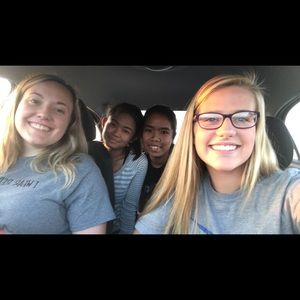 Meet your Posher, Kayla