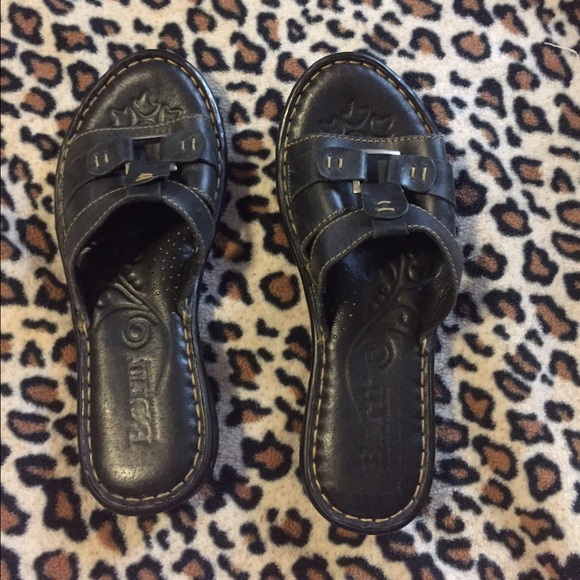 ☀️END OF SUMMER SALE! NWT Born Sandals