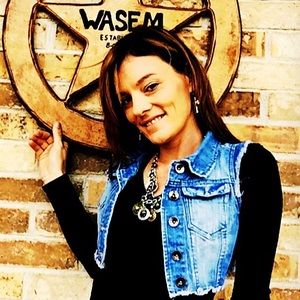 Meet your Posher, Robyn