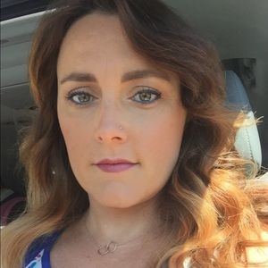 Meet your Posher, Deanna