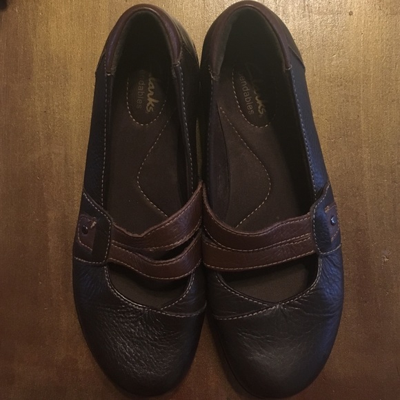 Clarks loafers size 7