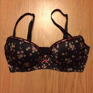 Victoria's Secret Sexy Little Things floral bra!