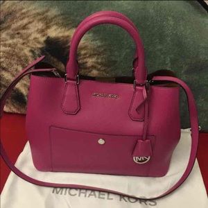 Trade w/ soju0811 Michael kors large greenwich