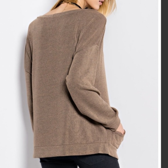 Loose Fit Sweater Tunic - Picture 3 of 3