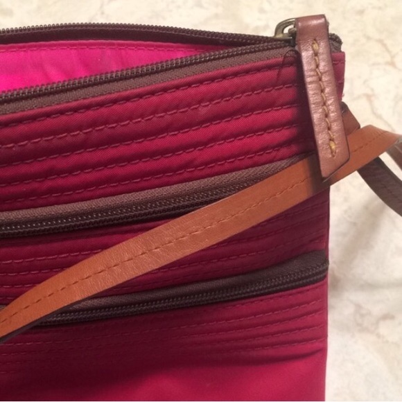 Dooney & Bourke crossbody - Picture 4 of 4