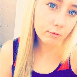 Meet your Posher, Whitney