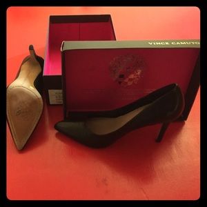 Vince Camuto size 10m black nappa "kain" style