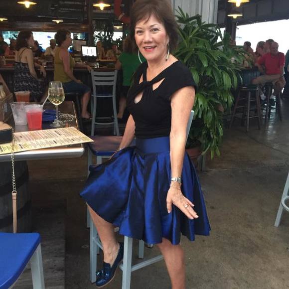 Meet your Posher, Jackie - Picture 1 of 1