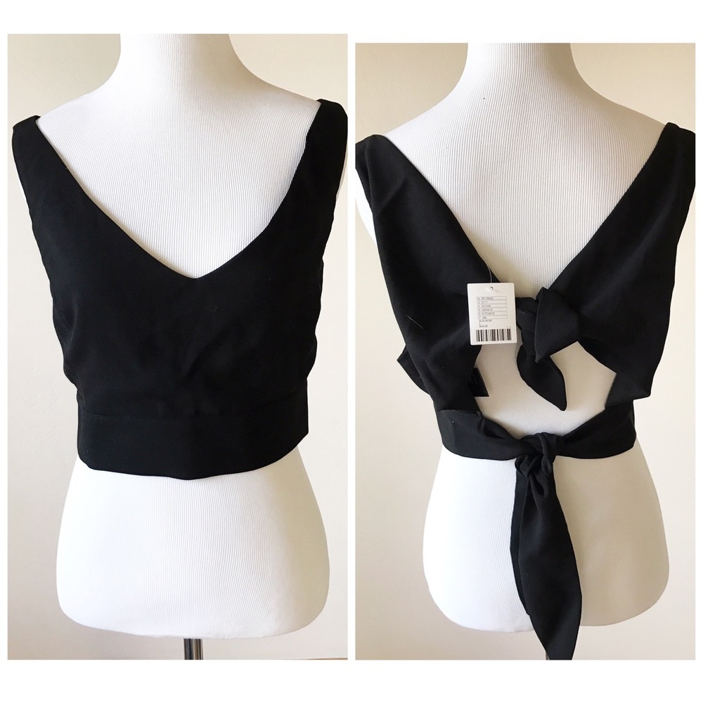 NWT Urban Outfitters Double Tie Back Top - Picture 2 of 2