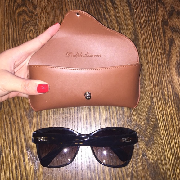 Brown tortoiseshell Ralph Lauren sunglasses - Picture 2 of 8