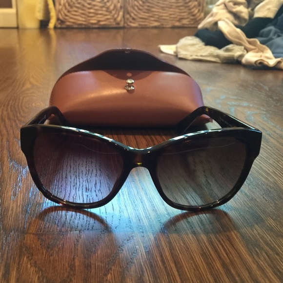Brown tortoiseshell Ralph Lauren sunglasses - Picture 3 of 8