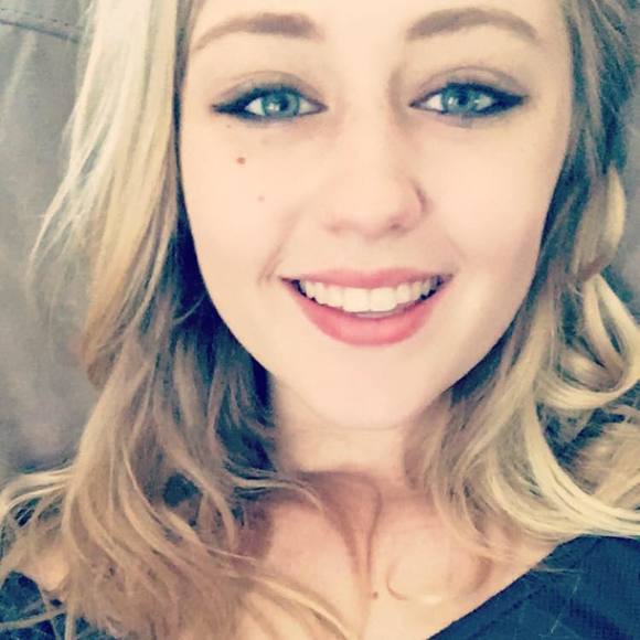 Meet your Posher, Kayla grace - Picture 1 of 1