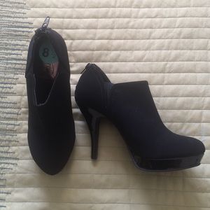 Zip Up Black Booties