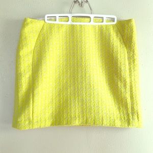 Bright structured skirt