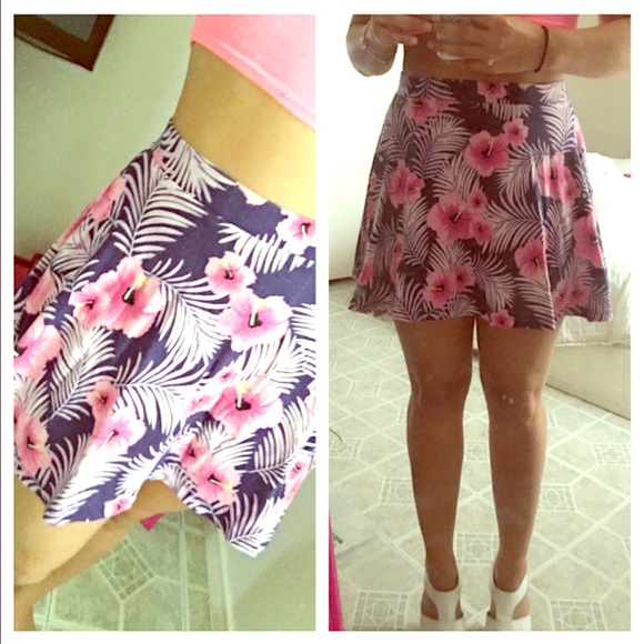 Victoria's Secret PINK skirt