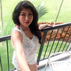 Meet your Posher, Ivette