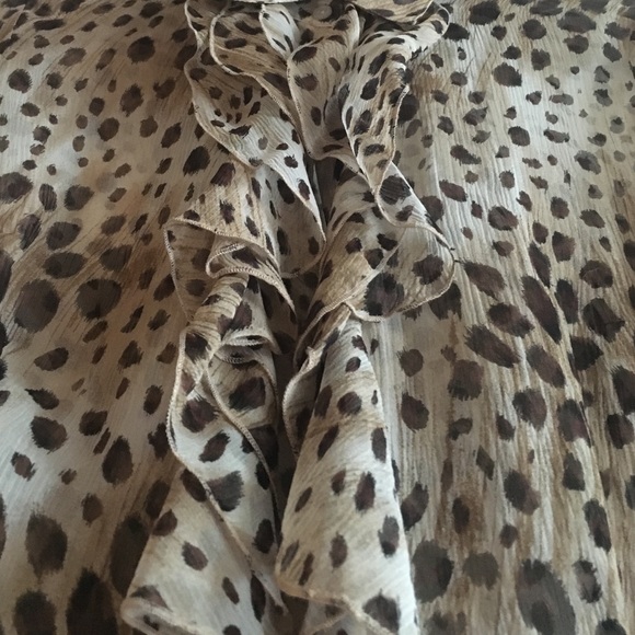 Bebe leopard button down blouse - Picture 2 of 3