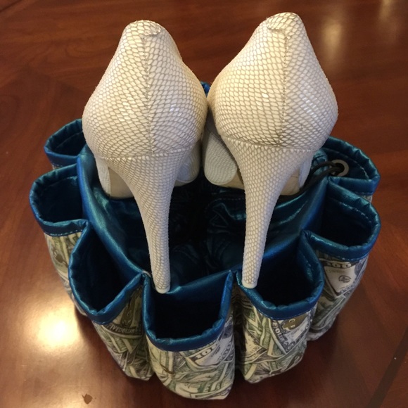 Shoes - Picture 4 of 4