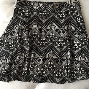 Cute black and white tribal print skirt