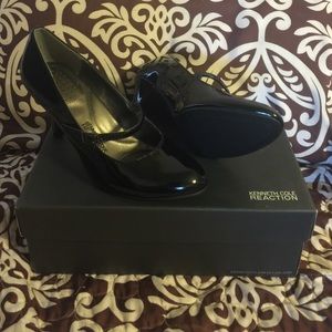 Kenneth Cole Reaction Mary Jane Heels