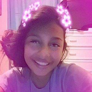 Meet your Posher, Nina