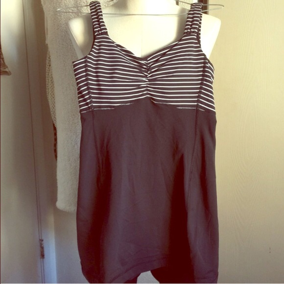lululemon athletica Tops - LULULEMON TANK 🍋🍋🍋