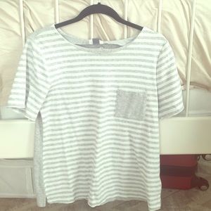 Old navy size medium "sweatshirt" t shirt