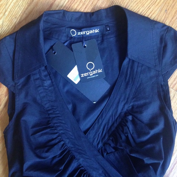 ZERGATIK Top - Picture 3 of 4