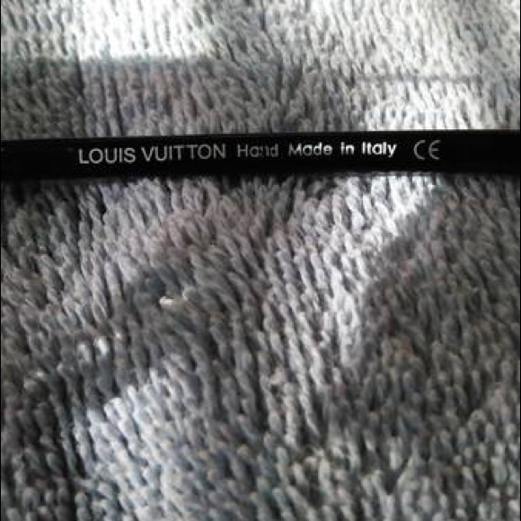 Louis Vuitton Sunglasses - Picture 4 of 4
