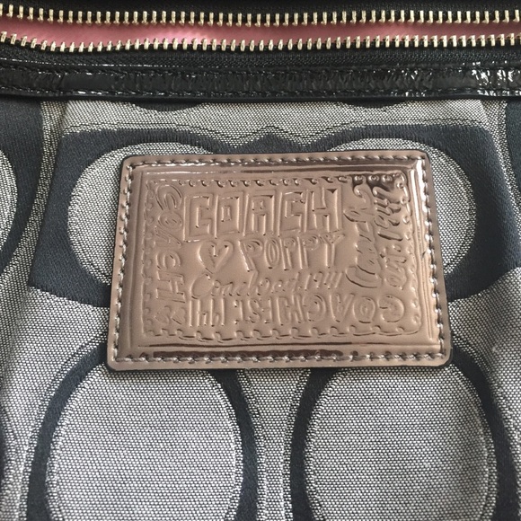 Authentic Coach purse - Picture 4 of 4