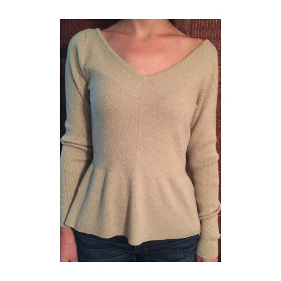 🎄 XMAS SALE NWT Black & White House Sweater