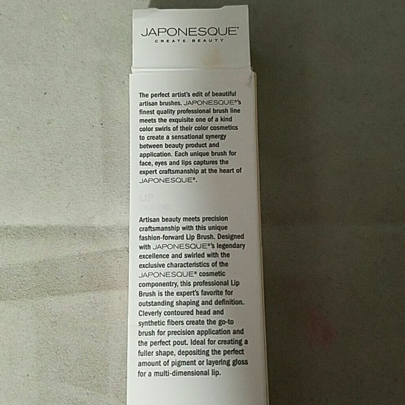 JAPONESQUE *nwt* Face Red & Pink Lip Brush - Picture 4 of 4