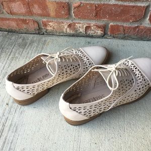 Ivory perforated Oxfords