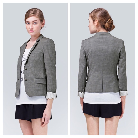 Talula Shrunken Exeter Blazer by Aritzia - Gray - Picture 3 of 8