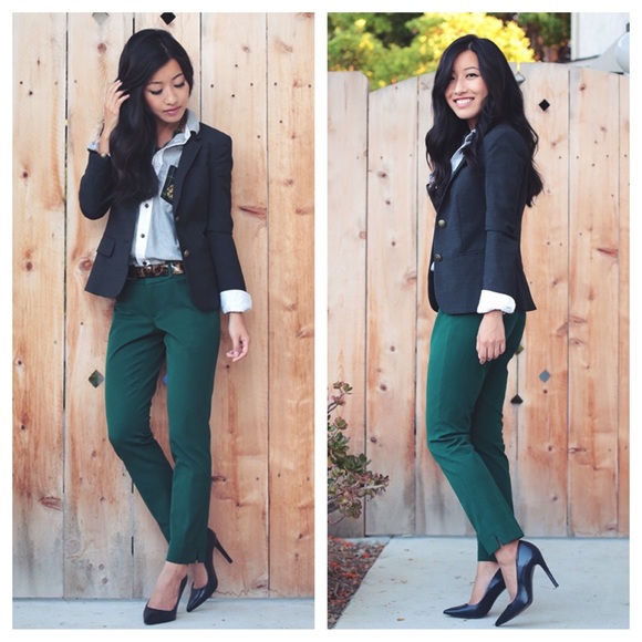 Aritzia Jackets & Blazers - Talula Shrunken Exeter Blazer by Aritzia - Black