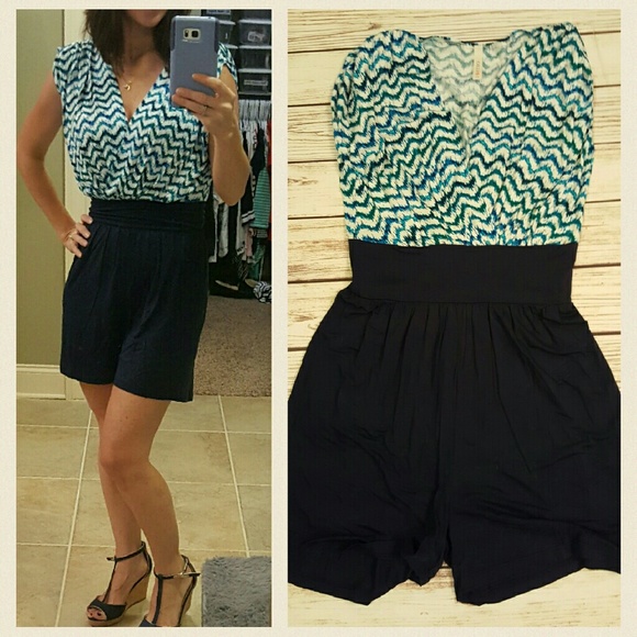 Gilli Romper! Size Small - Picture 2 of 3