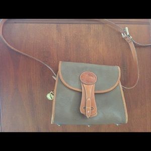 Vintage tan Dooney and Bourke purse