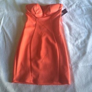 Orange push-up/bodycon