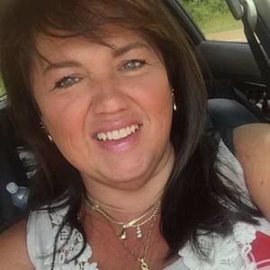 Meet your Posher, Dena